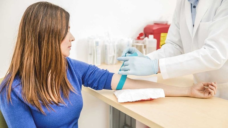Xét nghiệm máu giúp phát hiện vi khuẩn HP