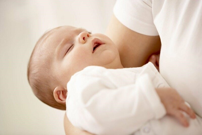 Trẻ sơ sinh 1 tháng tuổi bị ho