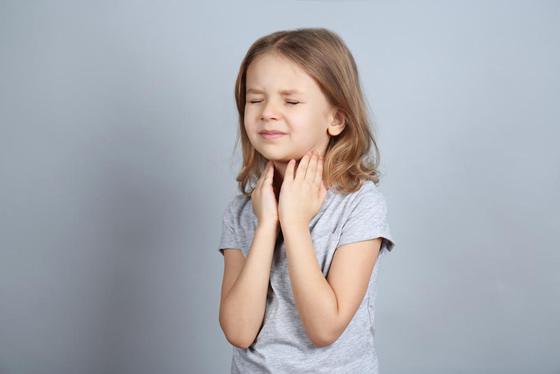 Nội soi mũi họng cho bé để chẩn đoán và phát hiện sớm các bệnh lý liên quan đến tai mũi họng