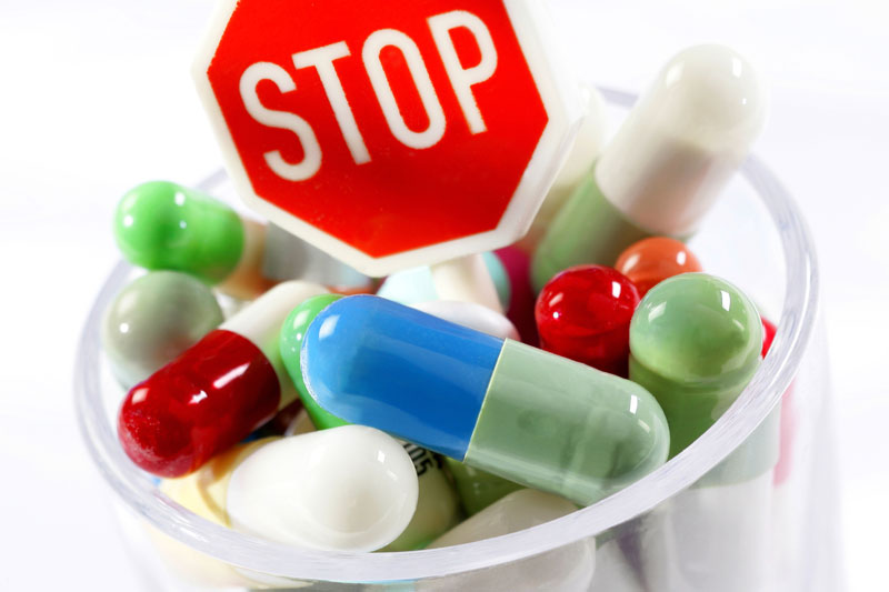 Lạm dụng thuốc gây ra tình trạng kháng thuốc, quá trình điều trị gặp nhiều khó khăn hơn