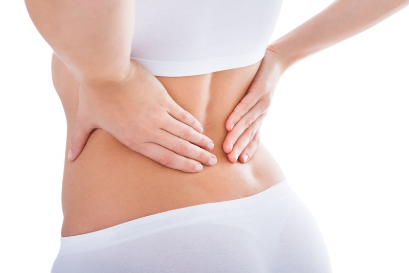 Bệnh nhân có cảm giác đau lưng, đau vùng chậu hoặc đau bụng