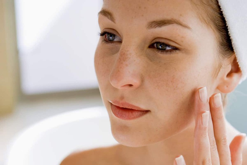 Những bất thường về da là một trong những tác dụng phụ của xạ trị