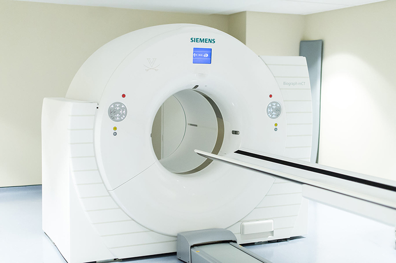 Máy CT scan với hình chiếc bánh rán to