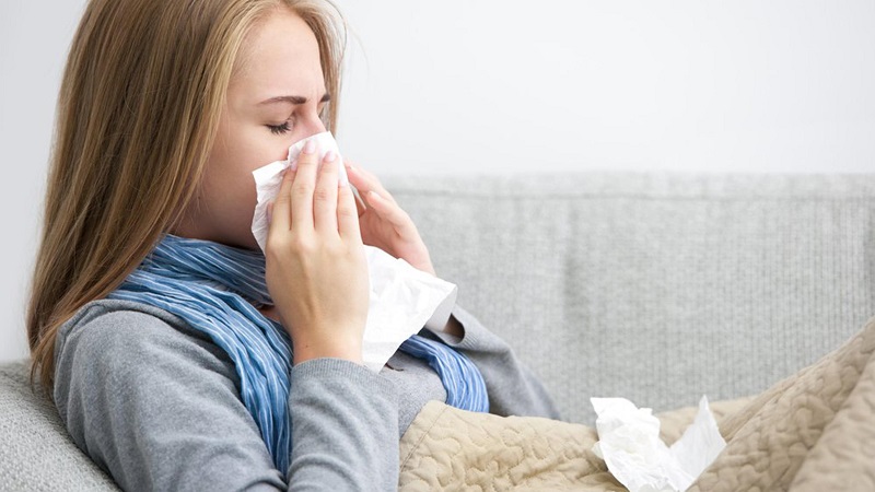 Khi đang bị cúm có tiêm phòng Covid được không là băn khoăn của nhiều người