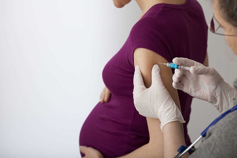 Tiêm vắc xin phòng cúm là phương pháp ngừa cúm hiệu quả và lâu dài dành cho mẹ bầu