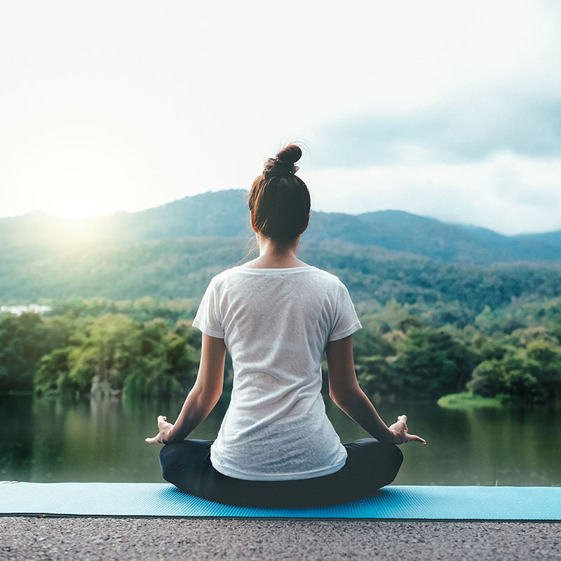 Tập yoga giúp bạn cân bằng lại tinh thần