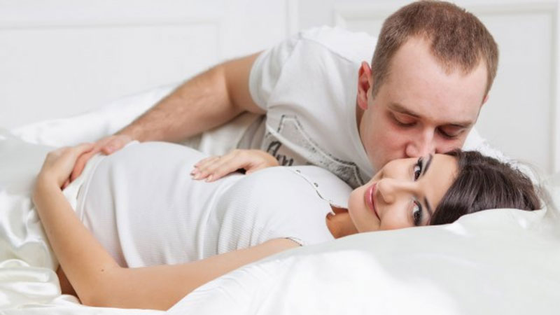 Nhiều cặp vợ chồng thắc mắc quan hệ khi mang thai có ảnh hưởng đến em bé không?