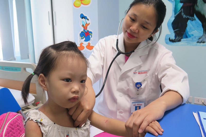 Tiêm vắc xin Synflorix cho trẻ tại Bệnh viện Đa khoa MEDLATEC