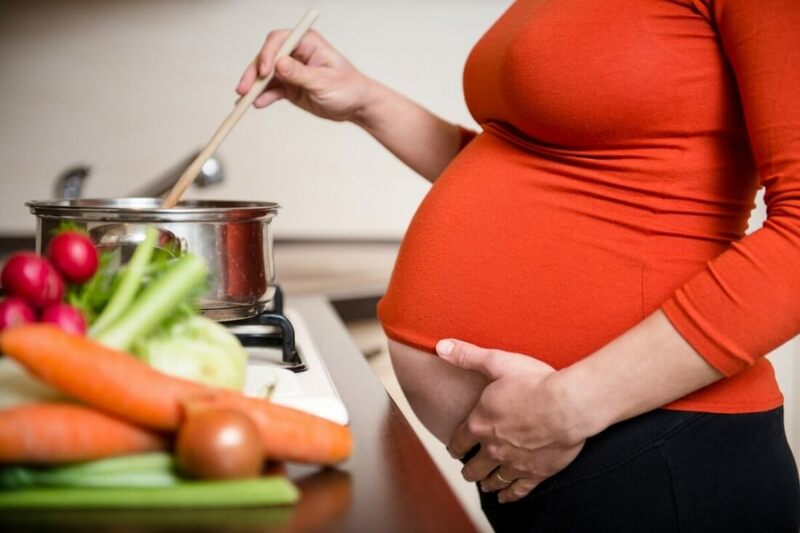 Phụ nữ mang thai có nhu cầu sử dụng sắt cao