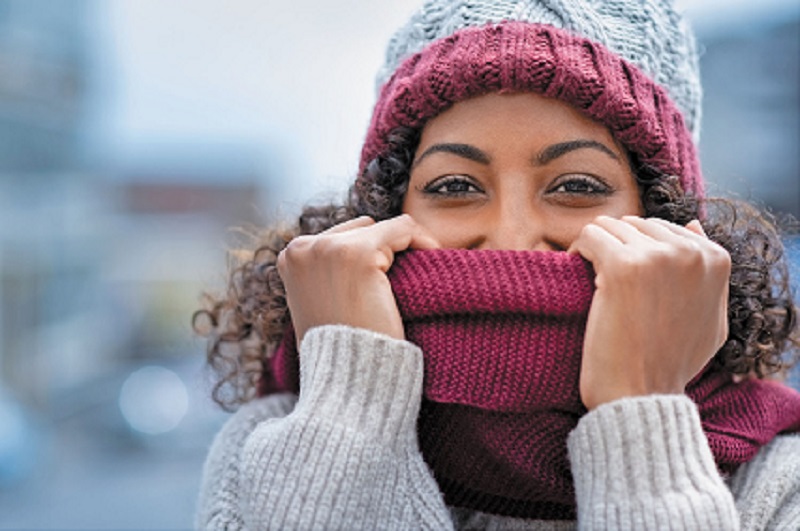 Giữ ấm vào mùa đông giúp bảo vệ họng
