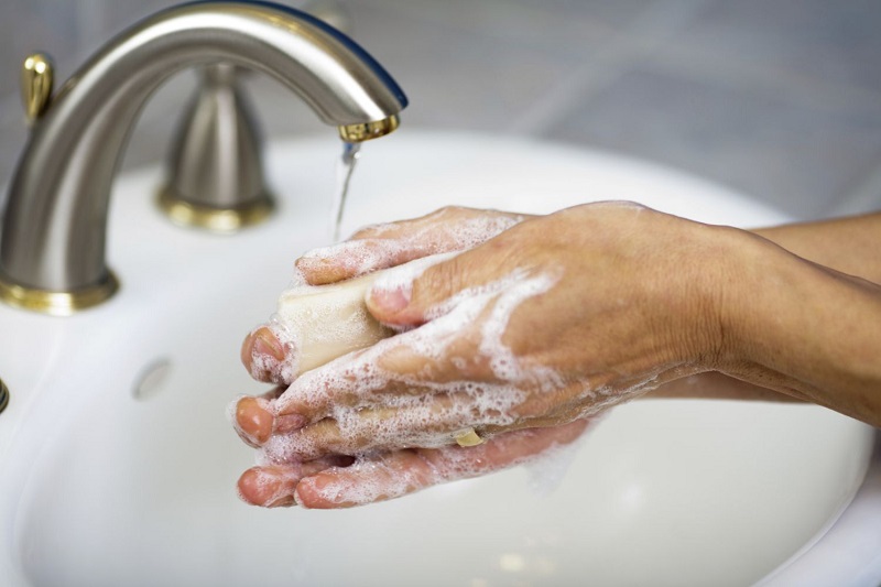 Cần phải thường xuyên rửa tay sạch sẽ.