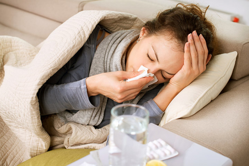 Sốt cao, mệt mỏi là triệu chứng của sốt siêu vi 