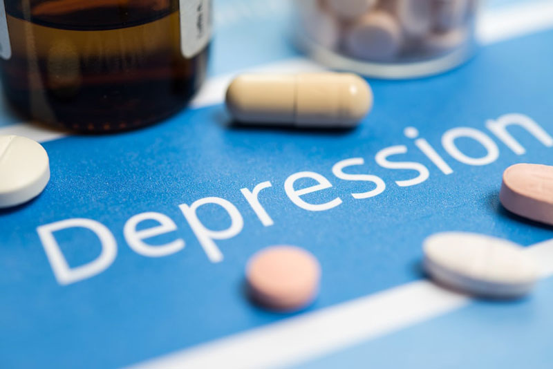 chữa bệnh trầm cảm cần kết hợp sử dụng thuốc