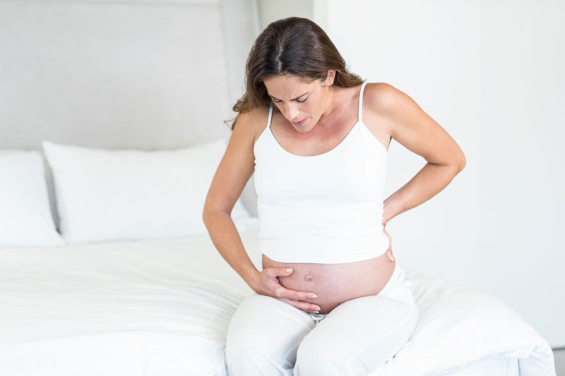 đau lưng khi mang thai là tình trạng nhiều mẹ bầu gặp phải