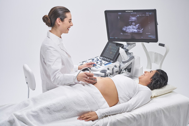 Siêu âm 4 chiều cho phép cha mẹ có thể quan sát được hình ảnh cũng như các chuyển động của em bé trong bào thai