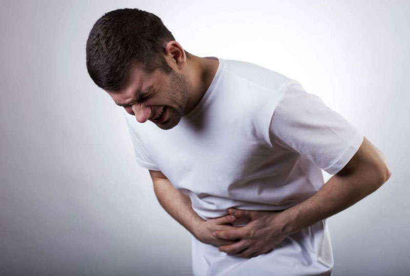 Đau bụng là triệu chứng xuất hiện ở đa số các trường hợp
