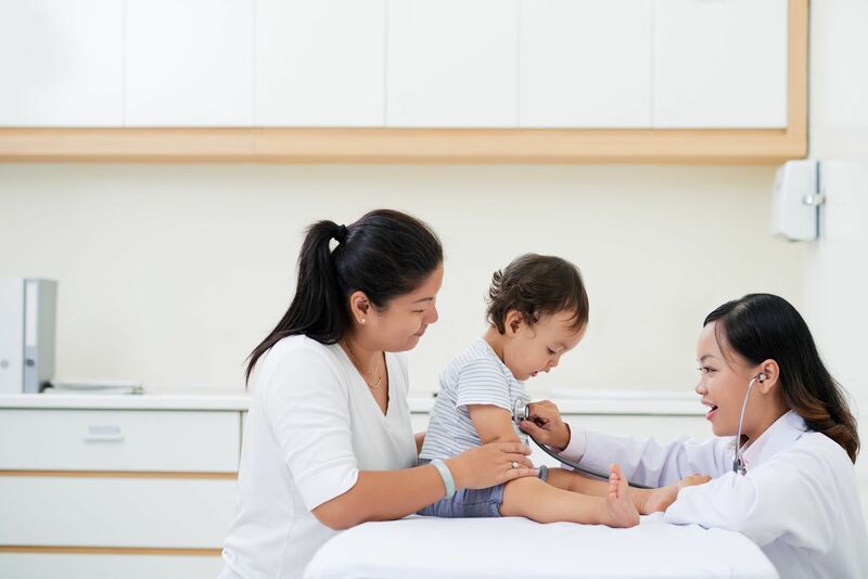 Trẻ cần đảm bảo sức khỏe mới nên tiêm vắc xin
