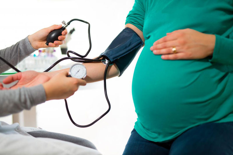 Phụ nữ đang mang thai thường bị hạ huyết áp