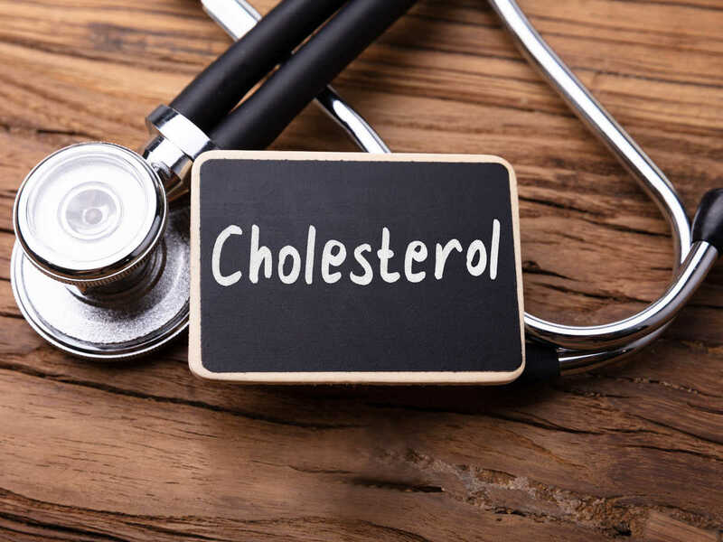 Vitamin B3 giúp điều hòa cholesterol máu