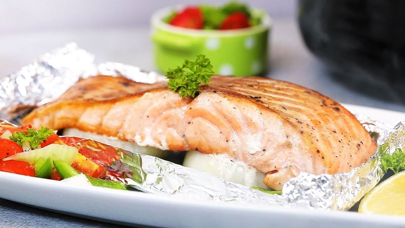 Cá hồi nướng là món ăn trong thực đơn Keto