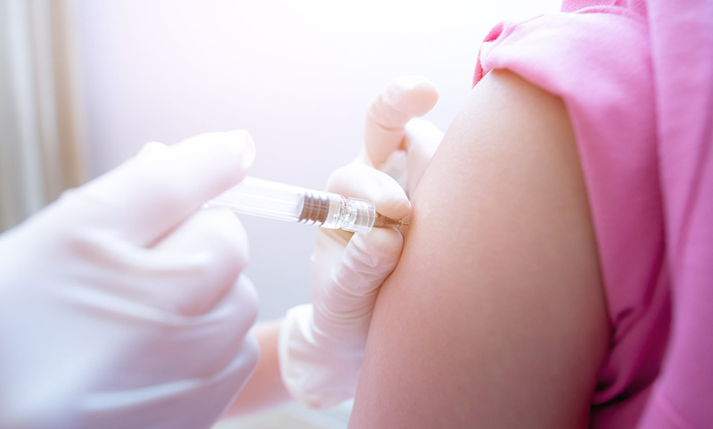 Đối tượng được bác sĩ khuyến cáo tiêm phòng vắc xin HPV là bé gái từ 9 - 26 tuổi