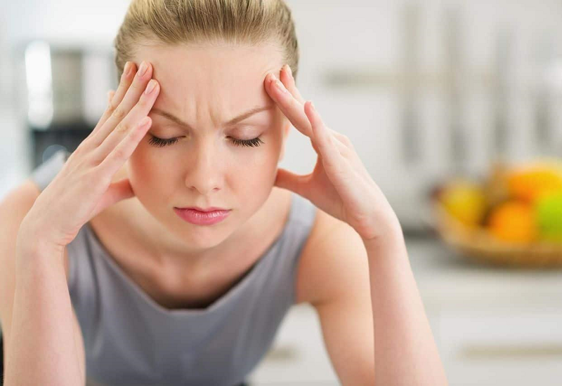 Đau nhức đầu, chóng mặt, buồn nôn,... có thể là triệu chứng của rối loạn tuần hoàn não