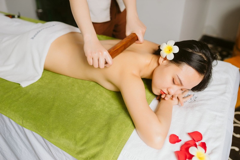 Massage cũng là một cách giảm stress hiệu quả