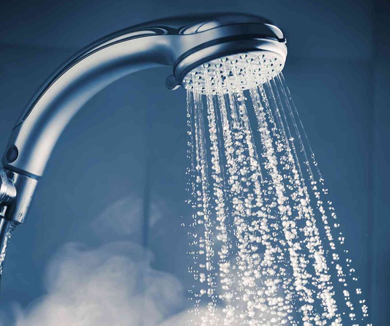 Không tắm nước quá nóng hoặc nước quá lạnh để tránh da bị kích ứng