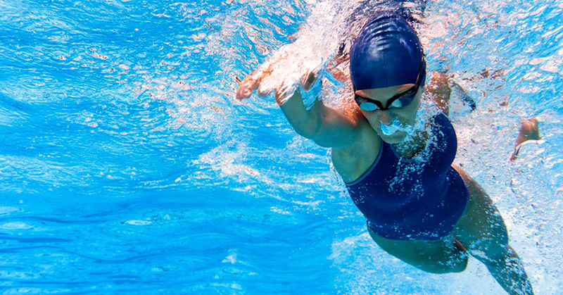 Bơi lội giúp các khớp linh hoạt và dẻo dai hơn