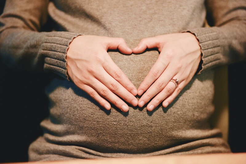 Mang đa thai hoặc sinh nhiều lần sẽ làm tăng nguy cơ sa tử cung