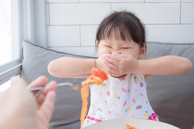 Đau dạ dày ở trẻ ảnh hưởng rất nhiều đến ăn uống và dinh dưỡng
