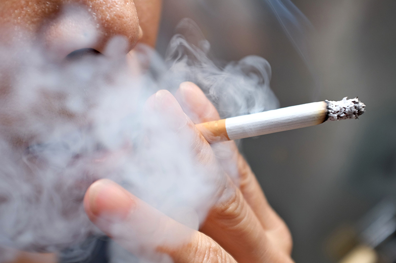 Môi trường đầy khói thuốc lá là tác nhân của nhiều bệnh lý nguy hiểm, nhất là đối với phổi