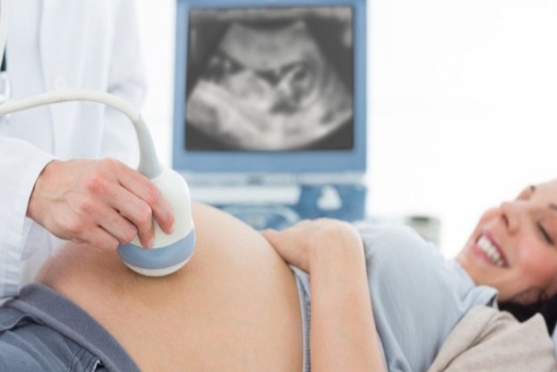 Siêu âm giúp mẹ bầu biết được tình trạng phát triển của thai nhi