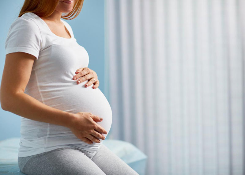 Khi mang bầu, người phụ nữ có thể cảm thấy đau ở đầu vú