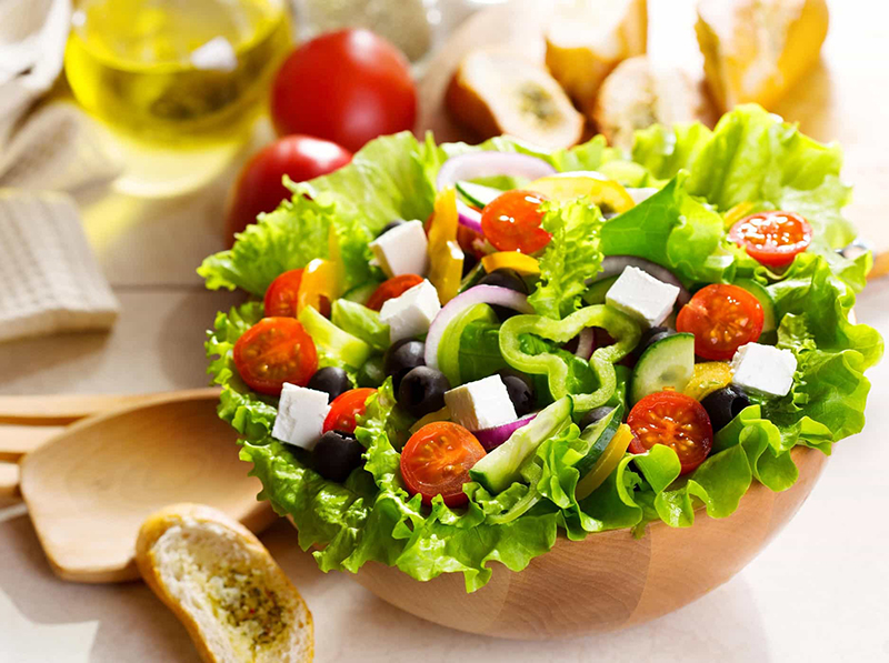 Nhiều loại rau quả có thể kết hợp trở thành những món salad bổ dưỡng