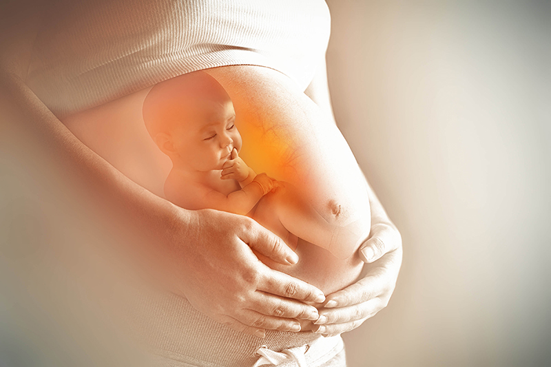 Rỉ ối khi mang thai cảnh báo nhiều dấu hiệu nguy hiểm