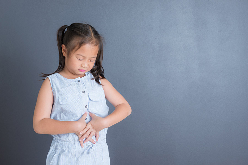 Giun sán có thể là yếu tố không thể bỏ qua khi trẻ có biểu hiện đau bụng dưới rốn