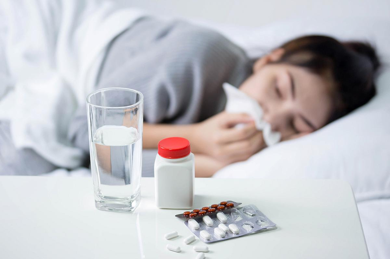 Bị cúm có thể uống các loại thuốc hạ sốt, giảm đau, thuốc trị long đờm