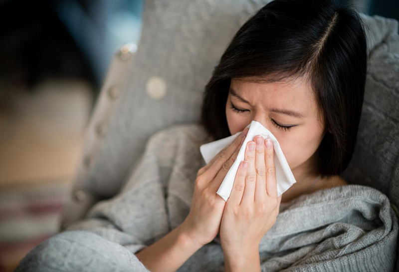 Nếu không điều trị hiệu quả, cảm lạnh có thể gây ra nhiều biến chứng nguy hiểm cho sức khỏe