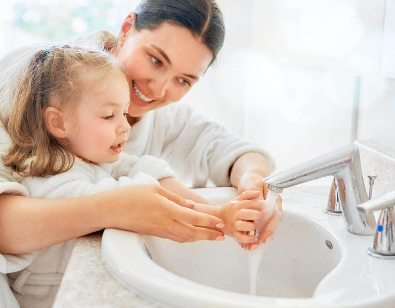 Rửa tay thường xuyên để phòng tránh nhiễm bệnh cúm