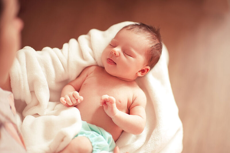 Trẻ sơ sinh có thể nhận kháng thể chống thủy đậu từ mẹ