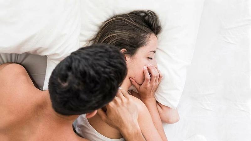 Thử nghiệm tư thế mới giúp đời sống tình dục của bạn có nhiều cảm xúc hơn
