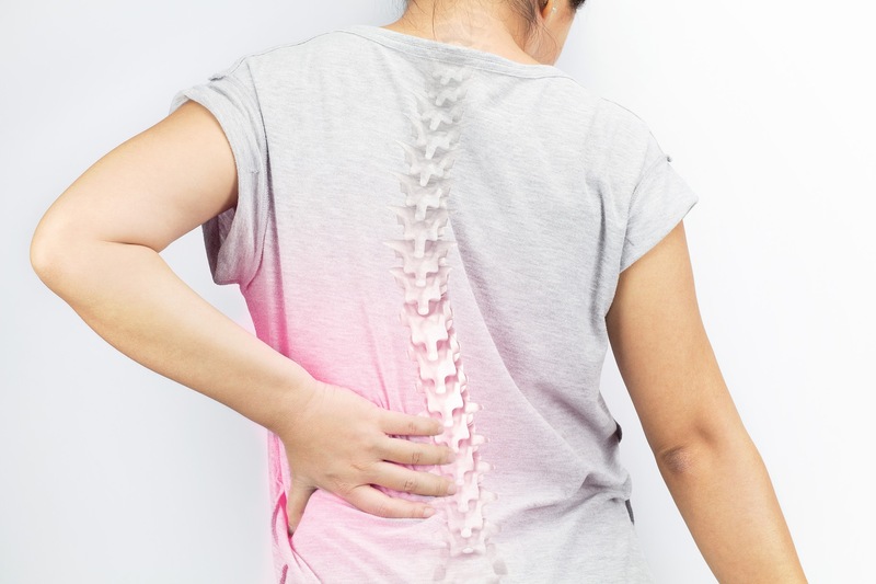 Hội chứng cột sống đặc trưng là những cơn đau thắt lưng