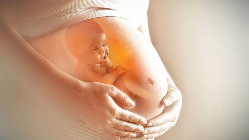 Phụ nữ mang thai ngoài 35 tuổi nên đi sàng lọc trước sinh
