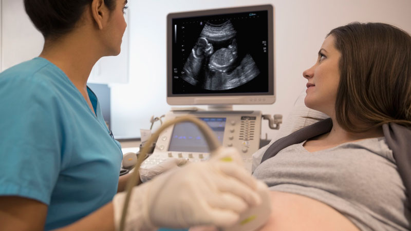 Sàng lọc trước sinh giúp phát hiện nguy cơ thai nhi bị dị tật bẩm sinh hoặc các hội chứng nghiêm trọng
