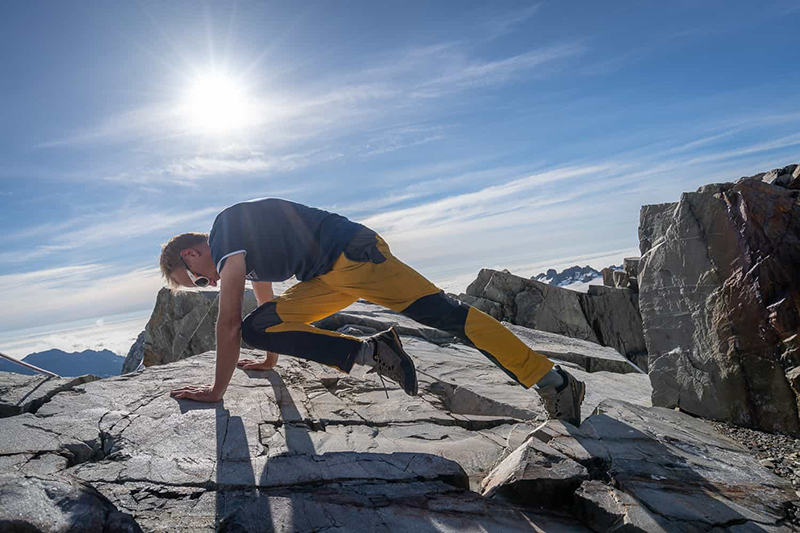 Mountain Climber là bài tập vừa đơn giản lại giảm mỡ bụng hiệu quả
