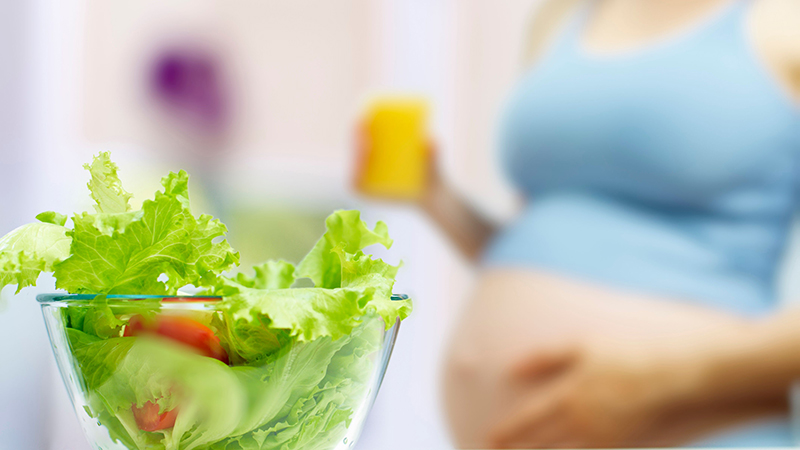 Bổ sung nhiều rau xanh vừa ngăn ngừa trĩ vừa hạn chế đau mông khi mang thai