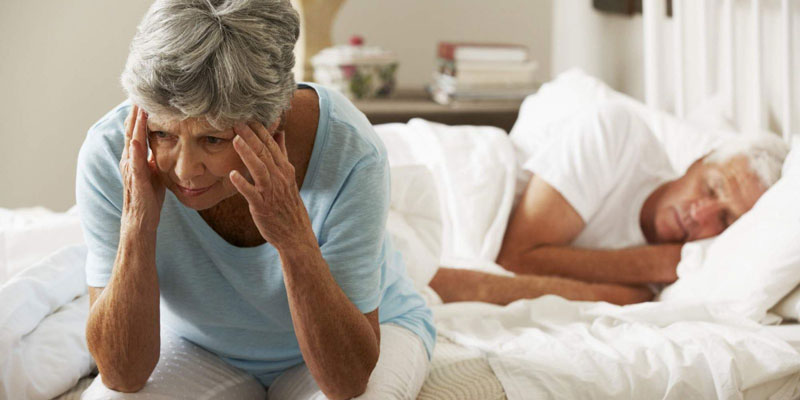 Phụ nữ ngoài 50 thường bị mất ngủ