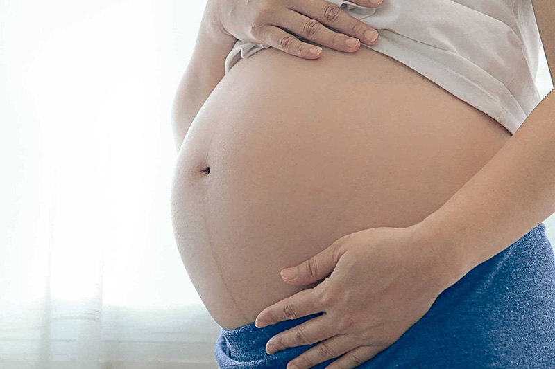 Phụ nữ mang thai là đối tượng có thể bị thoát vị bẹn cao