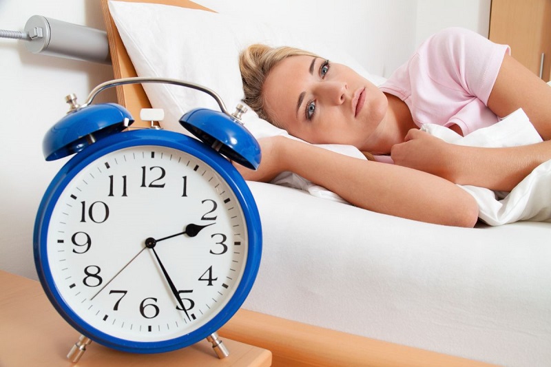 Mất ngủ là ngủ ít hơn so với bình thường trên 2 giờ